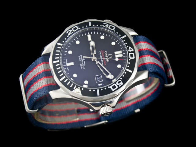 42mm Nylon Strap Seamaster Diver 300m Co-Axial Steel Black Dial OM603