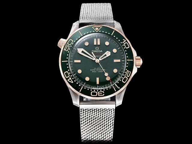 Titanium 42mm Seamaster Diver 300M 8806 Green Dial OMG-25014