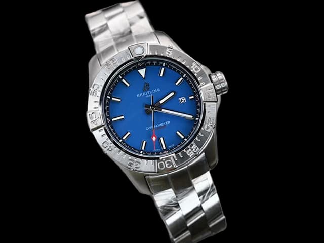 44mm Avenger Automatic Steel Blue Dial BL805