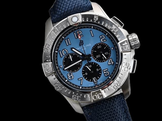 46mm Nylon Strap Avenger B01 Quartz Chrono Blue Dial BL812