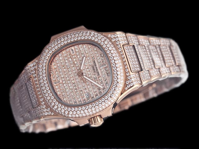 Rose Gold 40mm Nautilus 5711 Automatic Steel Diamond Dial PP366