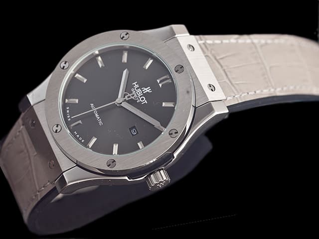 42mm Classic Fusion Rubber Strap Automatic Grey Dial HUB657