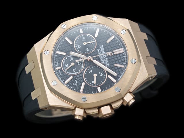 Rose Gold 43mm Royal Oak Rubber Strap 26331 Quartz Chronograph Black Dial AP697