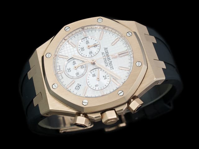 Rose Gold 43mm Royal Oak Rubber Strap 26331 Quartz Chronograph White Dial AP698