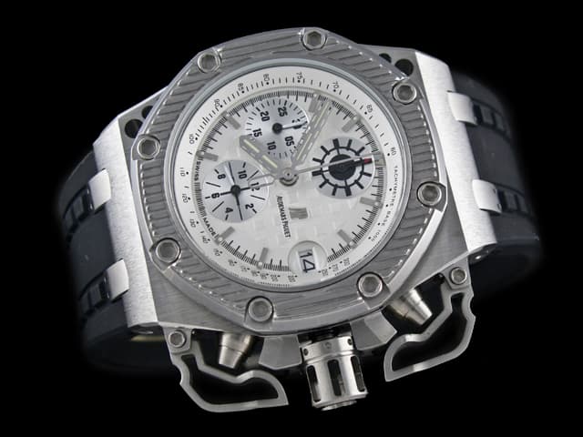 45mm Royal Oak Offshore Survivor Rubber Strap 26165 Quartz White Dial AP835