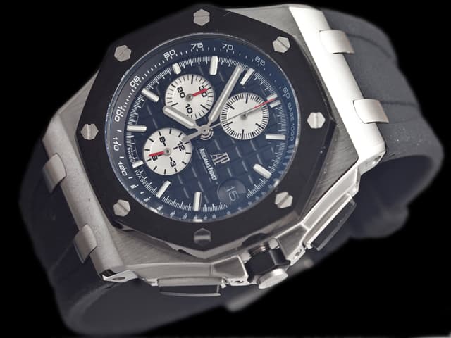 44mm Royal Oak Offshore Rubber Strap 26400 Quartz Black Dial AP865