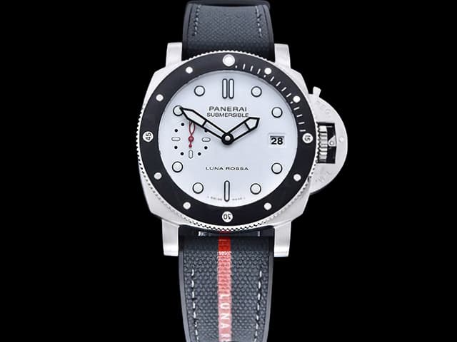 42mm Submersible Luna Rossa Automatic PAM 1579 White Dial PAN-25014